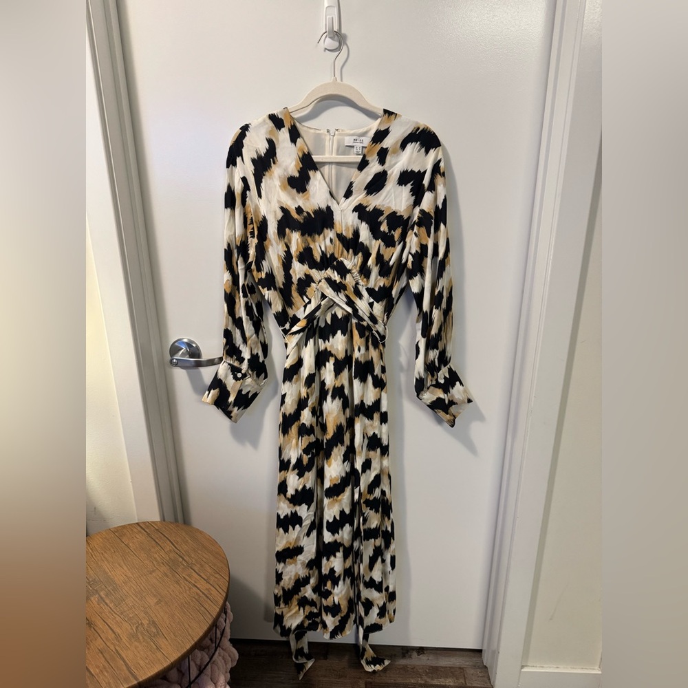 Reiss ANIMAL PRINT MIDI DRESS IN BLACK/WHITE (10)